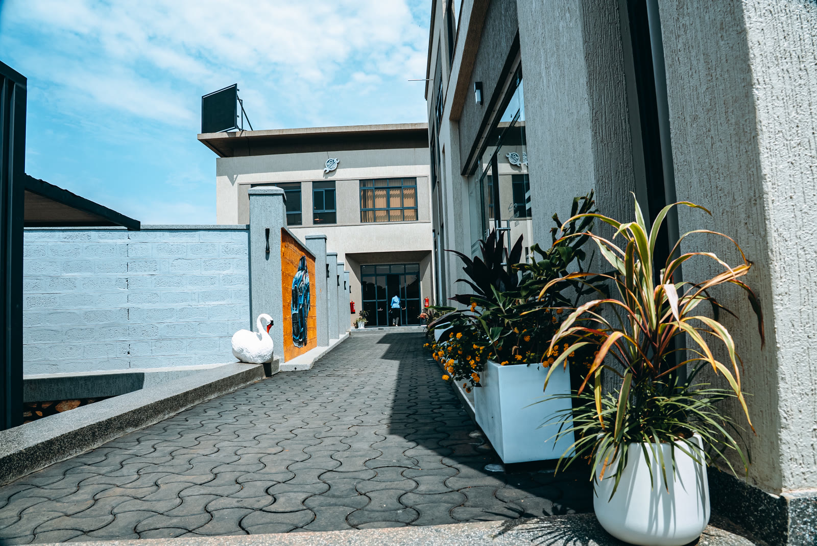 Reception Walkway